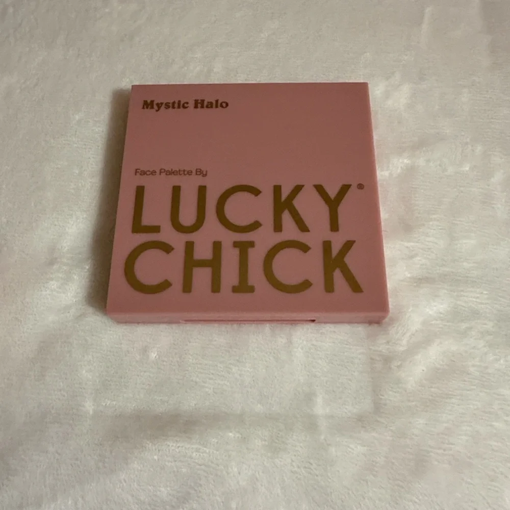 3/$15 🌸 Lucky Chick Blush Palette - Aura & Soul Shades